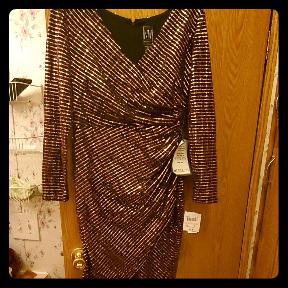 Nightway sparling bronze and black dress